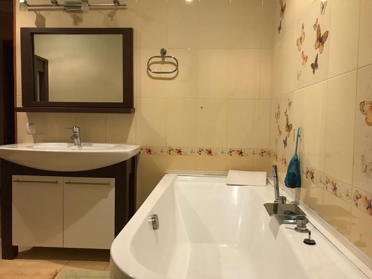 Apartment On Nebesnoi Sotni Zjytomyr Eksteriør billede